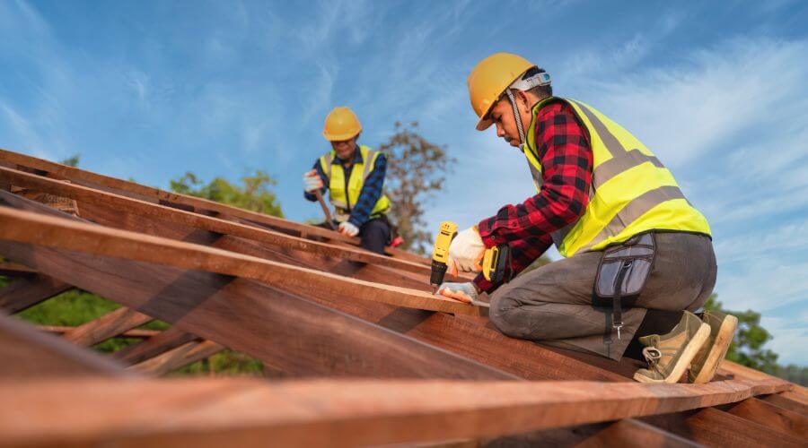 Professional Flat Roofing Installation services in East Alton, IL